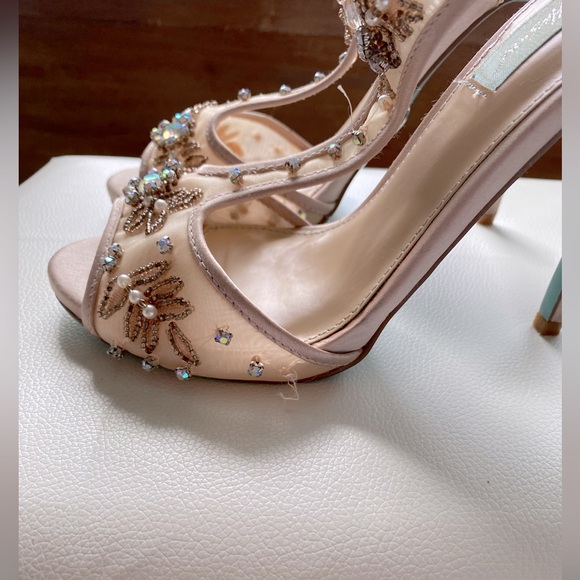 Betsey Johnson Champagne Jeweled Heels - Picture 6 of 12